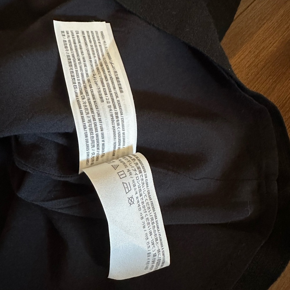 NWT Abercrombie and fitch black criss cross front black tank blouse size XL - Picture 6 of 6